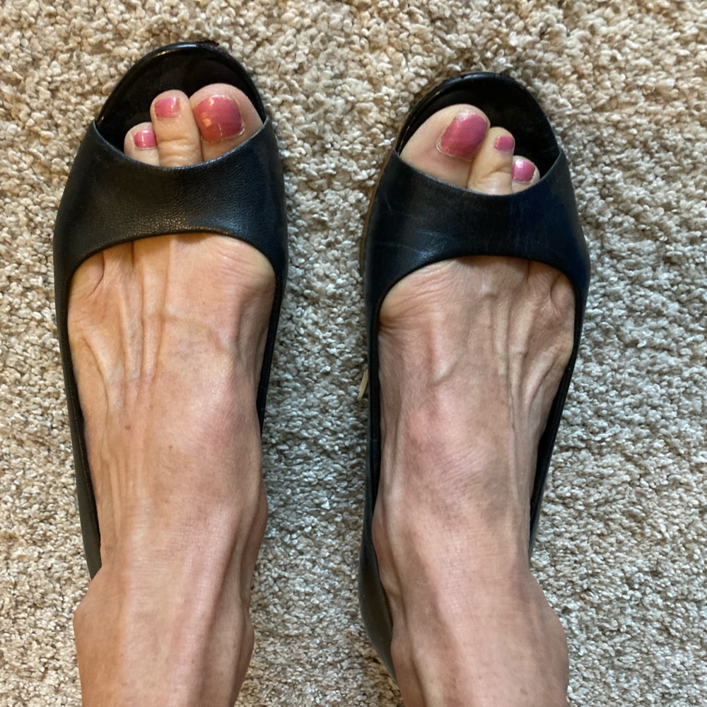 Cole Hahn wedges peep toe